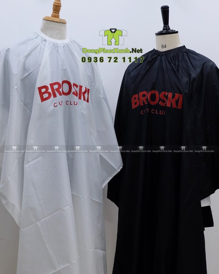 Áo choàng cắt tóc dành cho barbershop thiết kế 2 màu trắng và đen riêng biệt, in logo BROSKI.
