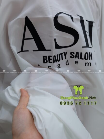 Áo choàng cắt tóc thiết kế vừa vặn dành cho các beauty salon, in logo ASH.