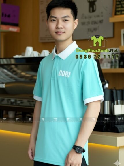 Áo thun đồng phục nhân viên màu xanh mint tươi sáng, in logo DORI.