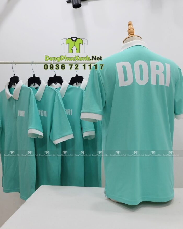 Áo thun đồng phục nhân viên màu xanh mint tươi sáng, in logo DORI.