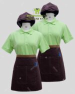 Bộ đồng phục quán cà phê thiết kế màu xanh lá mạ cho áo thun, phong cách tươi sáng, cởi mở.