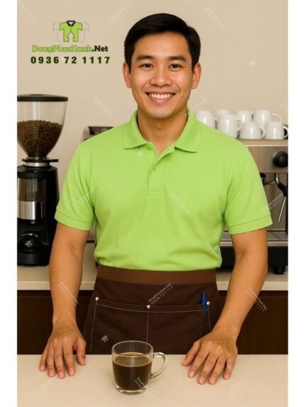 Bộ đồng phục quán cà phê thiết kế màu xanh lá mạ cho áo thun, phong cách tươi sáng, cởi mở.