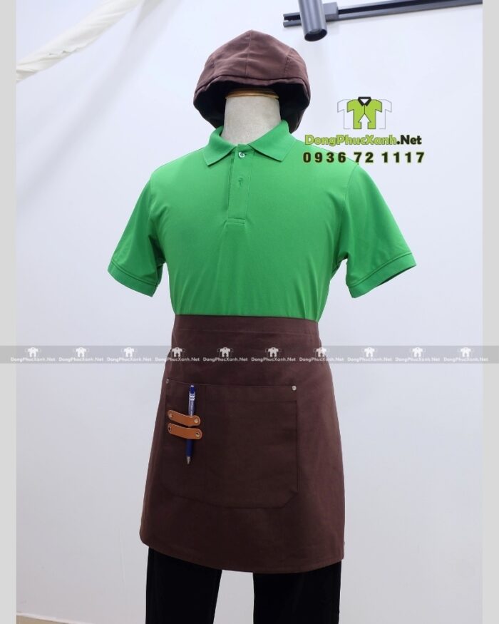 Bộ đồng phục quán cà phê với áo thun đồng phục màu xanh két thiên nhiên gần gũi, in/thêu logo theo yêu cầu.