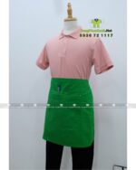 Bộ đồng phục quán trà sữa phong cách dễ thương và tươi trẻ, áo thun đồng phục màu hồng tươi tắn dành cho nhân viên.