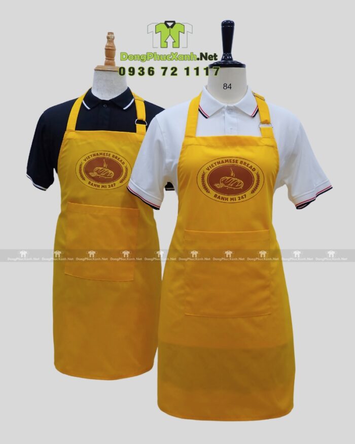 Tạp dề đồng phục tiệm bánh mì thiết kế màu vàng bắt mắt, in logo Vietnamese Bread - Banh mi 247.