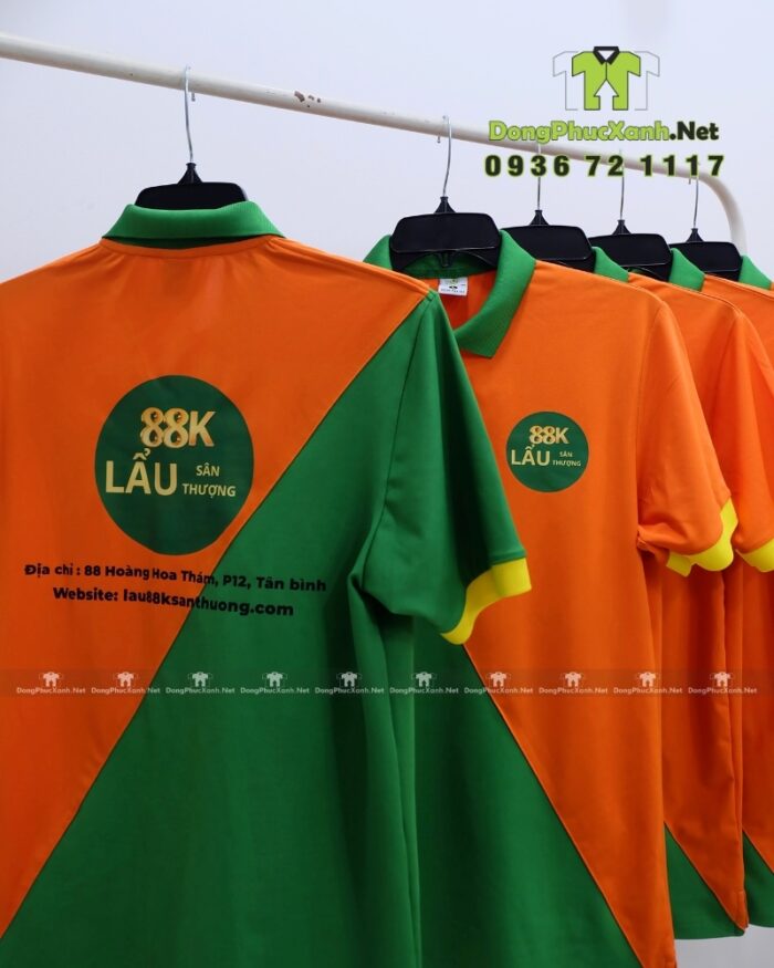 Áo thun đồng phục dành cho nhân viên quán ăn thiết kế năng động, in logo Lẩu Sân Thượng 88K