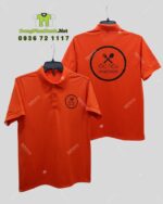 Áo thun đồng phục nhân viên quán ăn màu cam năng động, in logo Ốc Tiêu Vinwonder.