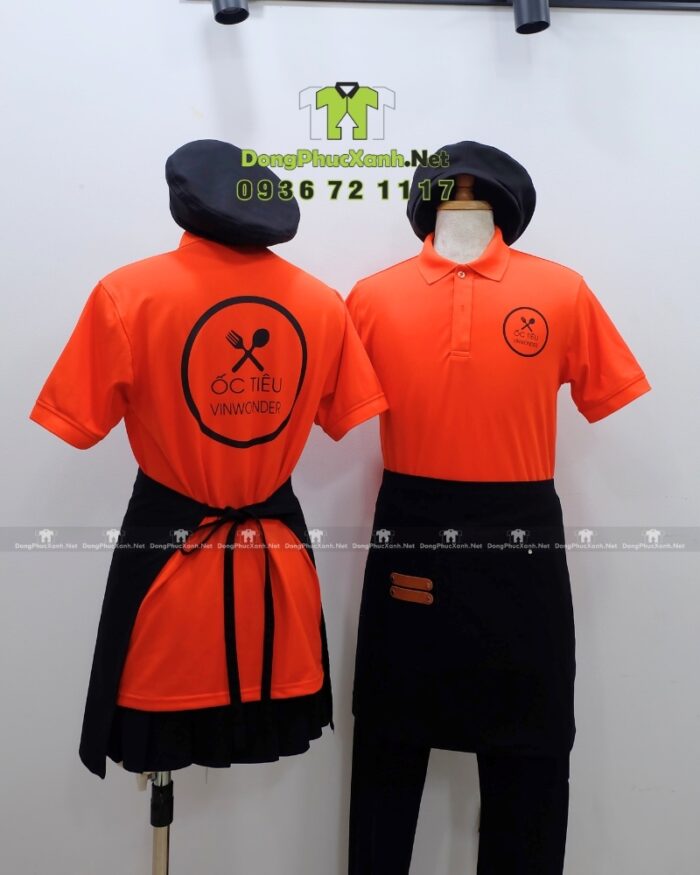 Áo thun đồng phục nhân viên quán ăn màu cam năng động, in logo Ốc Tiêu Vinwonder.