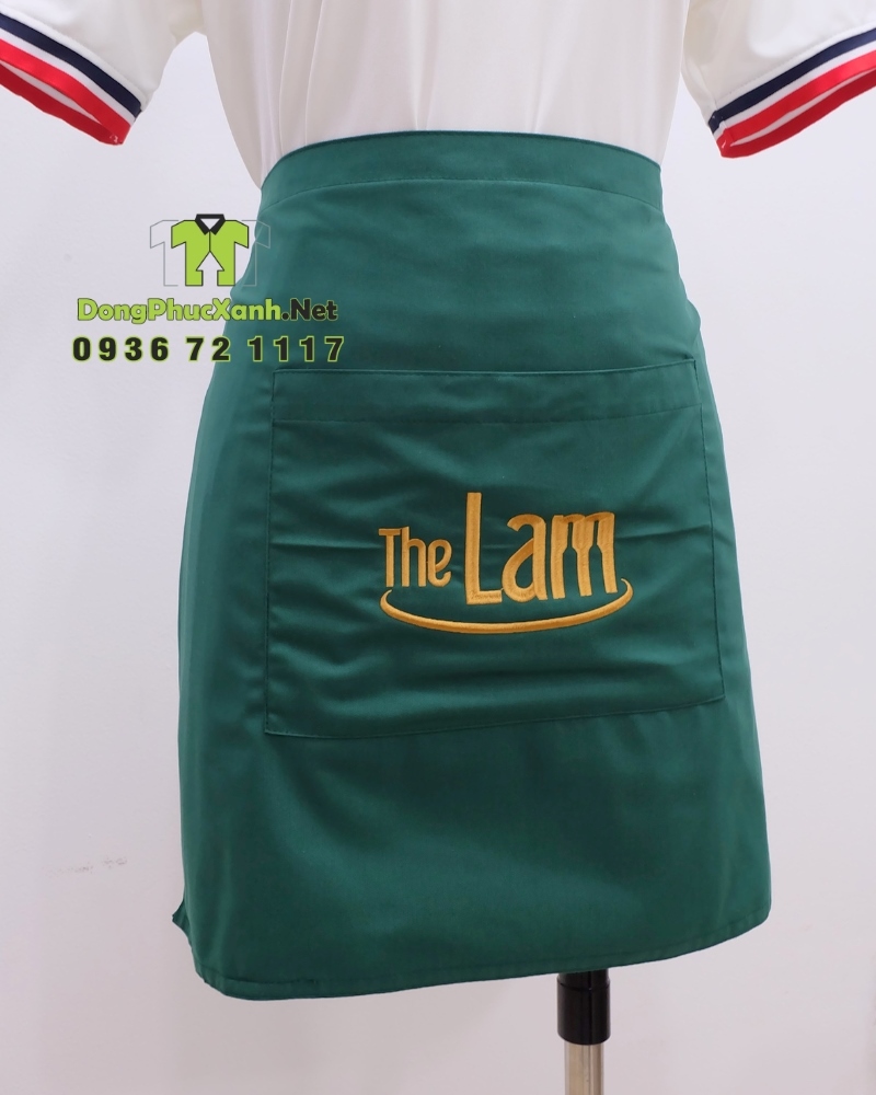 Bộ đồng phục nhân viên nhà hàng thêu logo The Lam.(7) Bộ đồng phục nhân viên nhà hàng màu xanh rêu độc đáo, thêu logo The Lam.