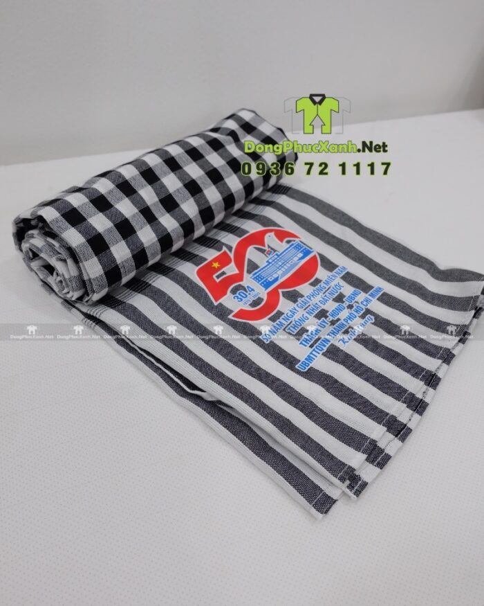 Khăn rằn thời trang dành cho mọi người, in logo Kỷ Niệm 50 năm Thống Nhất Đất Nước.