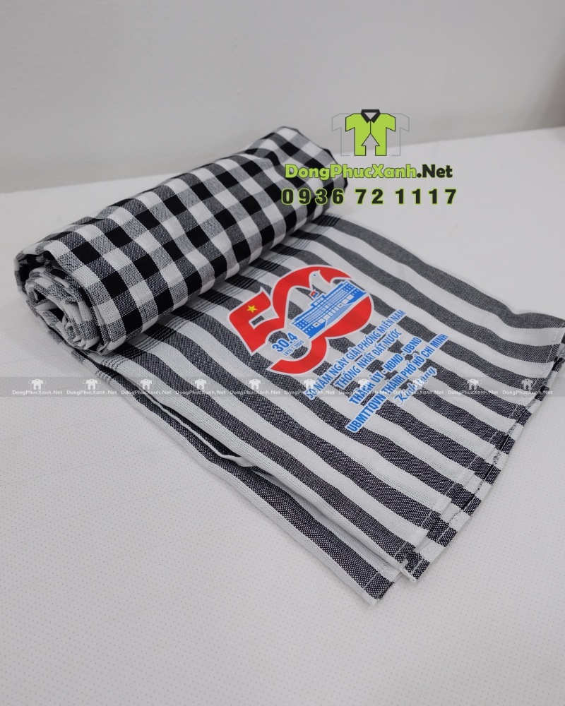 Khăn rằn dành cho mọi người in logo Kỷ Niệm 50 năm Thống Nhất Đất Nước(7) Khăn rằn thời trang dành cho mọi người, in logo Kỷ Niệm 50 năm Thống Nhất Đất Nước.