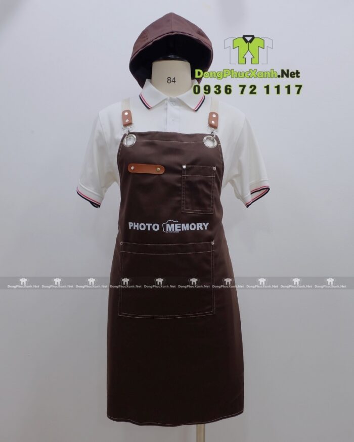 Tạp dề nâu dài thiết kế dây đeo chéo lưng in logo dành cho nhận viên cửa hàng chụp ảnh PHOTO MEMORY
