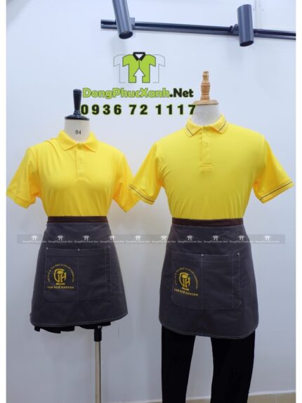 Tạp dề ngắn đồng phục màu xám dành cho nhân viên, in logo Vạn Huệ Garden.