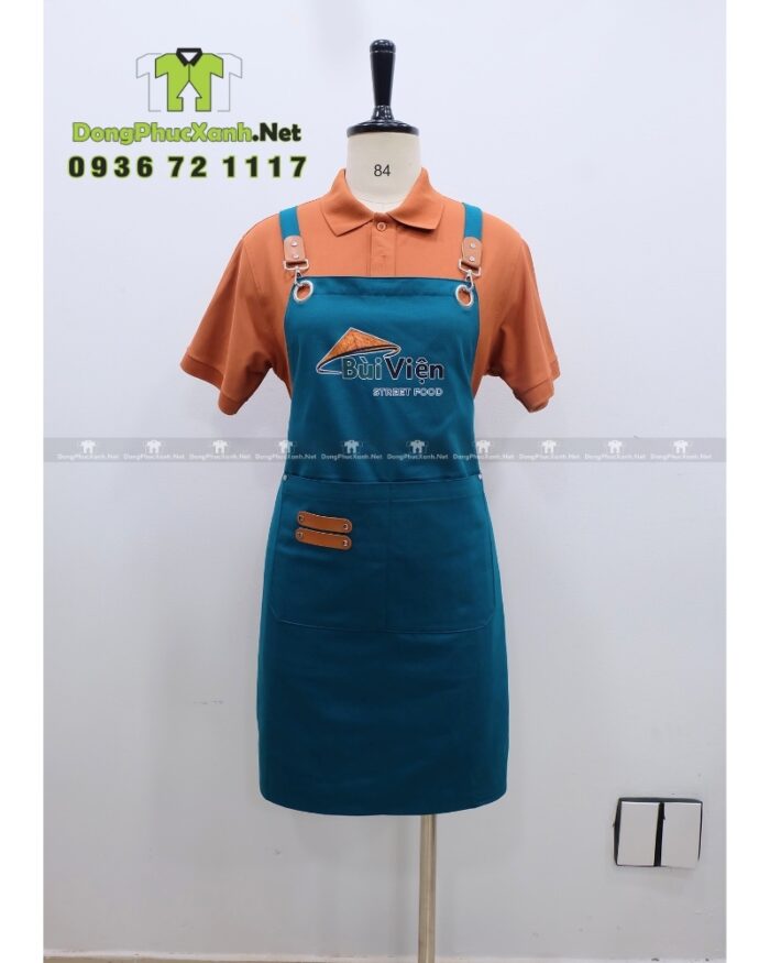 Tạp dề màu xanh lý dành cho nhân viên quán ăn đường phố, in logo Bùi Viện Street Food.