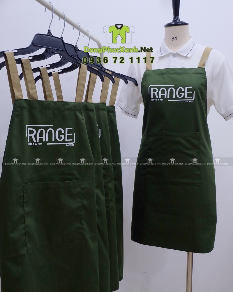 Tạp dề nhân viên quán cà phê màu xanh rêu gần gũi, in logo Range