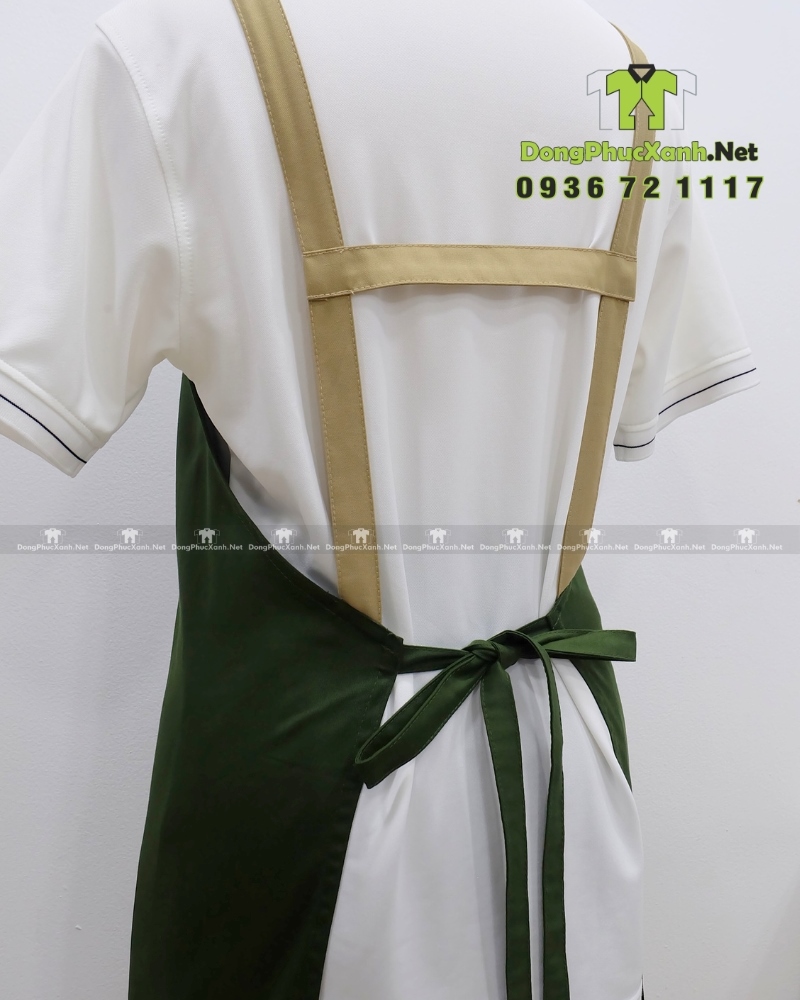 Tạp dề nhân viên quán cà phê màu xanh rêu gần gũi, in logo Range