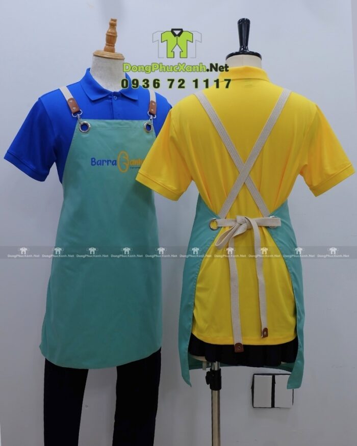 Tạp dề đồng phục màu xanh ngọc bắt mắt, in logo Barra Banhmi.