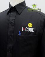 Đồng phục nhân viên Icool áo sơ mi đen, thêu logo thương hiệu nổi bật