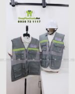 Áo gile kỹ sư màu xám phối lưới phản quang in logo NTP trước và sau áo
