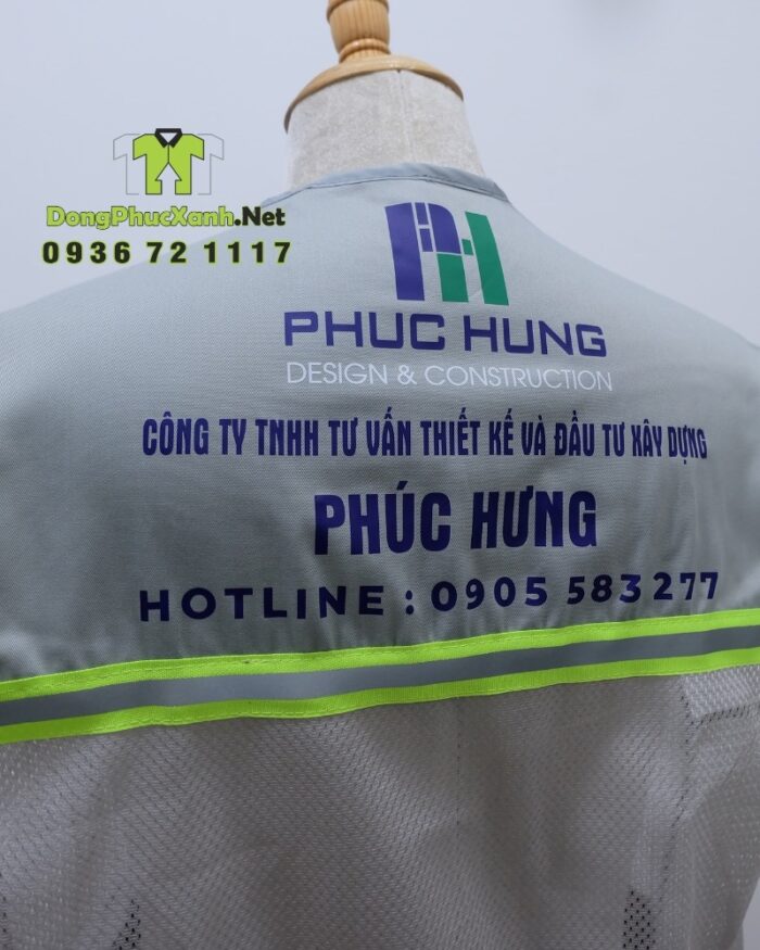 Áo gile kỹ sư màu xám, vải kaki 65 phối lưới, in logo Phúc Hưng, phản quang nổi bật