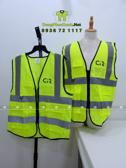 Áo gile phản quang vàng, in logo CIR, có túi hộp và khóa kéo tiện dụng