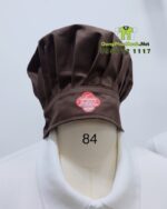 Tạp dề ngắn và nón đồng phục phục vụ màu nâu in logo Yagami