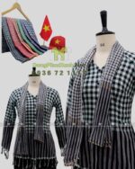 Khăn rằn Nam Bộ sọc đen trắng chất liệu poly mềm, kích thước 125x50cm, mẫu truyền thống dễ sử dụng.