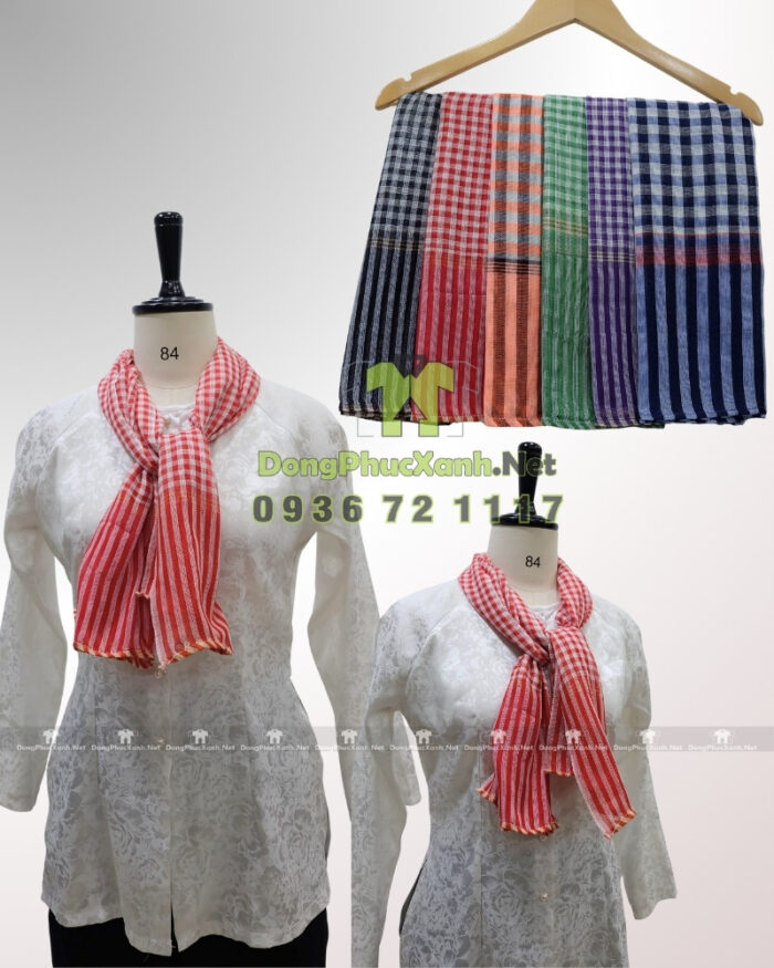 Khăn rằn Nam Bộ màu đỏ phối sọc caro trắng kiểu truyền thống phù hợp sử dụng trong đời sống và sự kiện