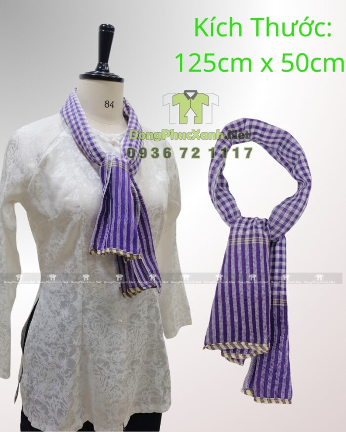 Khăn rằn Nam Bộ màu tím sọc caro trắng kiểu truyền thống dễ phối đồ dùng cho sự kiện và hoạt động cộng đồng