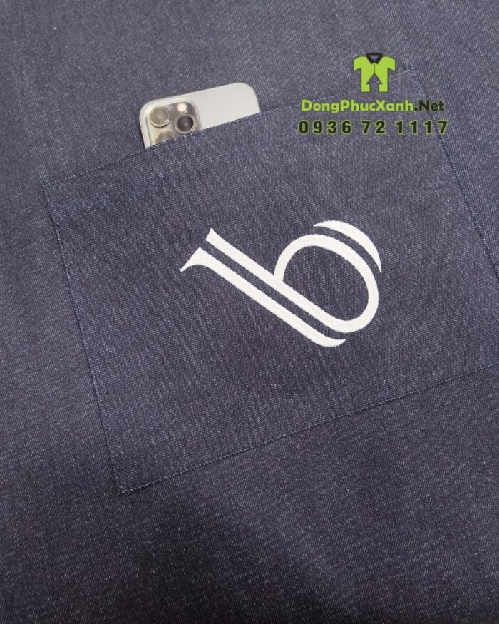 Tạp dề tiệm nails vải denim jean thêu logo Bella Beauty