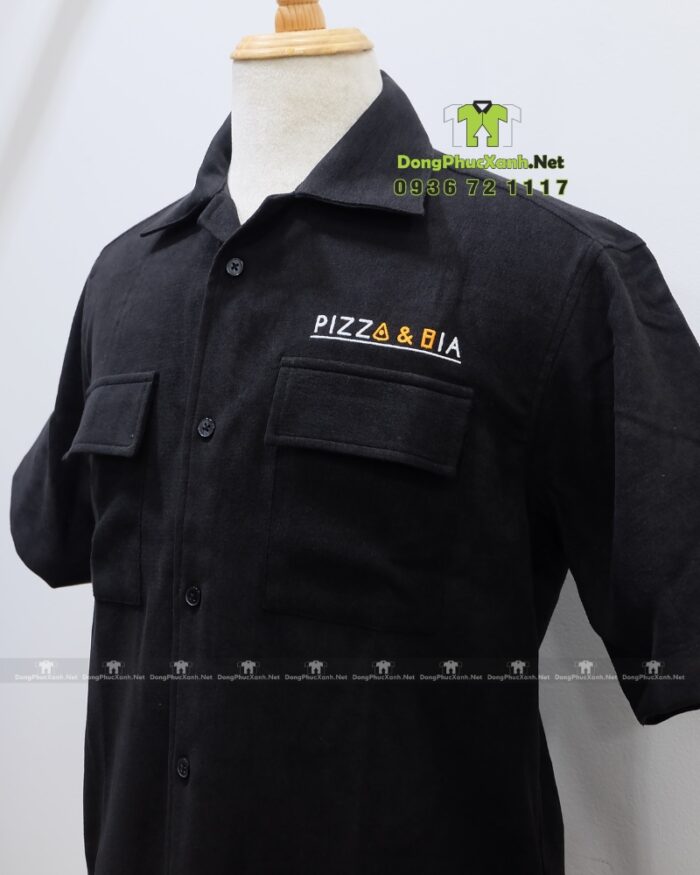 Áo sơ mi đồng phục nhân viên phục vụ Pizza & Bia màu đen