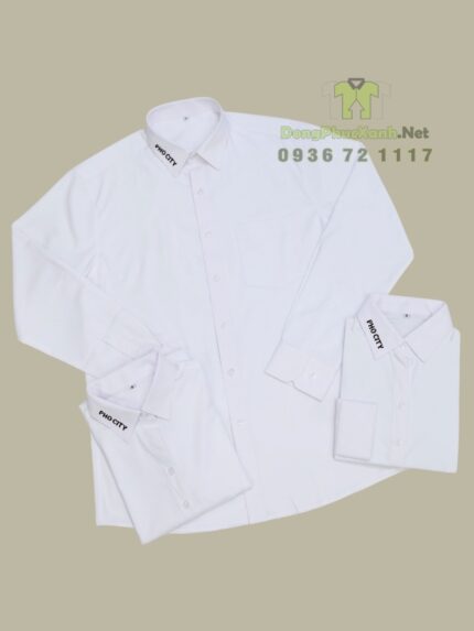 Áo sơ mi đồng phục phục vụ PHO CITY thêu logo trên cổ áo