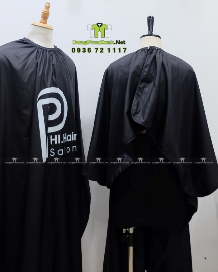 Áo choàng tóc in logo Phi Hair Salon vải dù màu đen rộng rãi thoáng mát