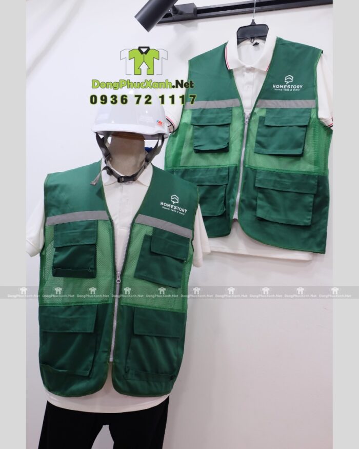 Áo choàng tóc in logo Tino màu đen và trắng, chất liệu vải dù