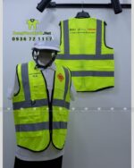 Áo gile kỹ sư phản quang vải PE màu vàng in logo theo yêu cầu.