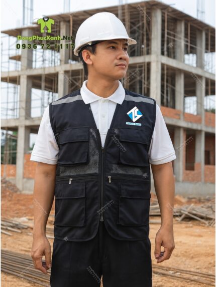 Áo gile kỹ sư Thạch Sang màu đen vải kaki 65/35 phản quang.