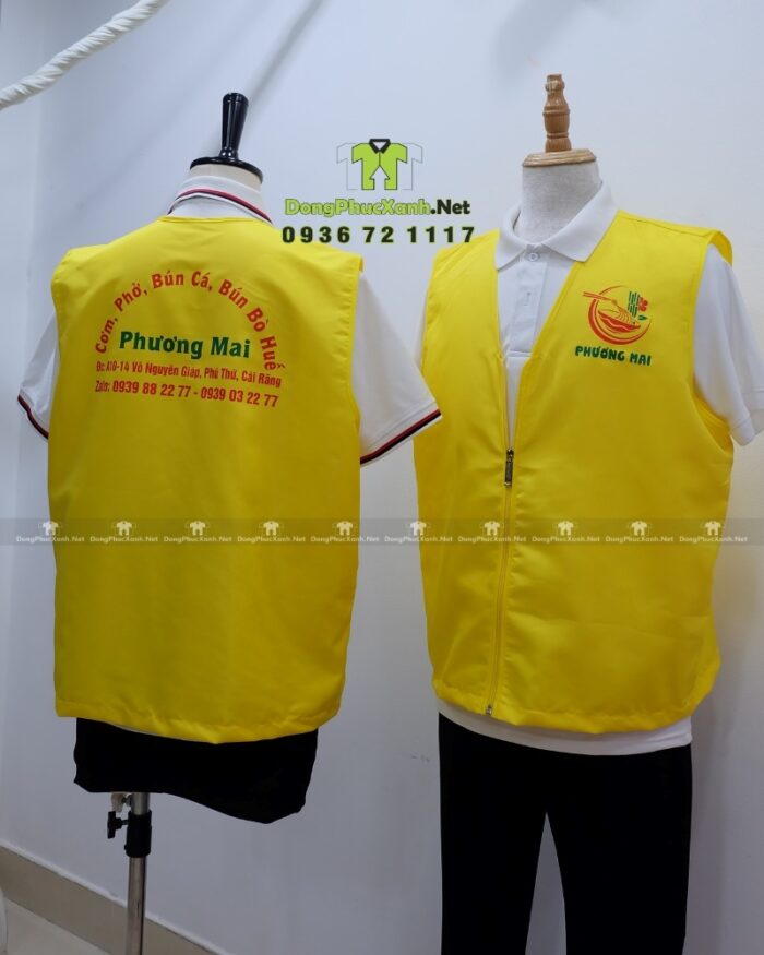 Đồng phục gile gió màu vàng chất liệu vải dù chéo in logo Phương Mai