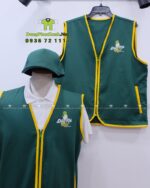 Đồng phục gile gió màu xanh viền vàng vải dù gió in logo Đậu Má Mix.