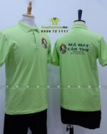 Đồng phục phục vụ màu xanh cốm vải cá sấu poly thái in logo Má Mát Cần Thơ