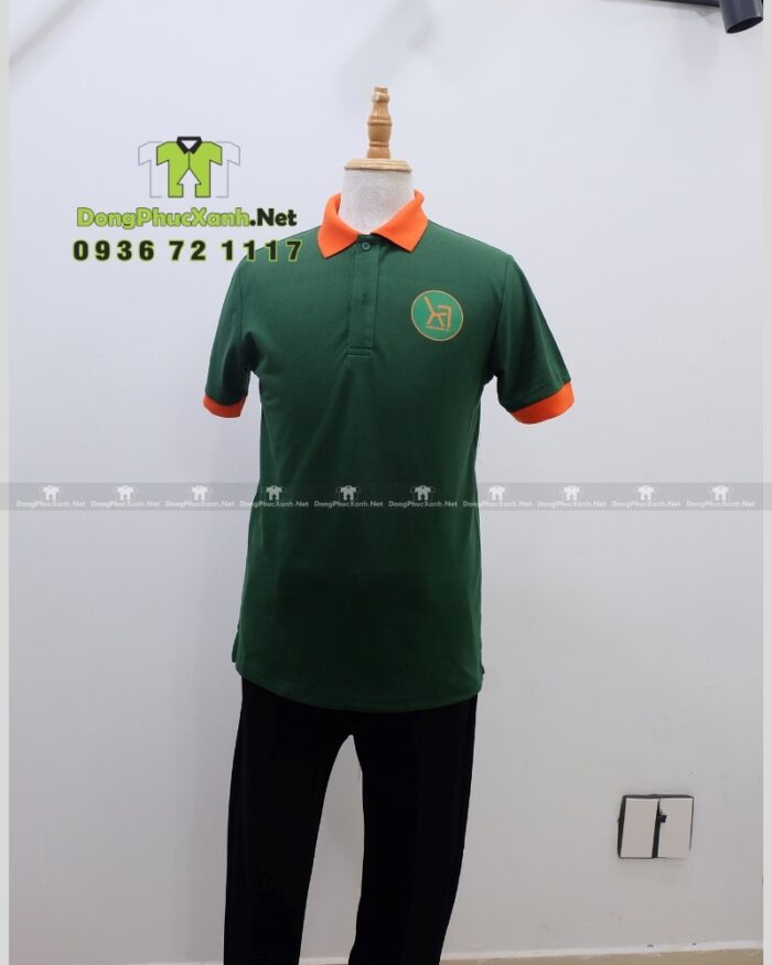 Áo thun đồng phục công ty KT màu xanh lá phối cam vải cá sấu 65/35