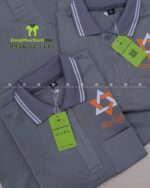 Áo thun đồng phục công ty Starlight vải cá sấu poly màu xám.