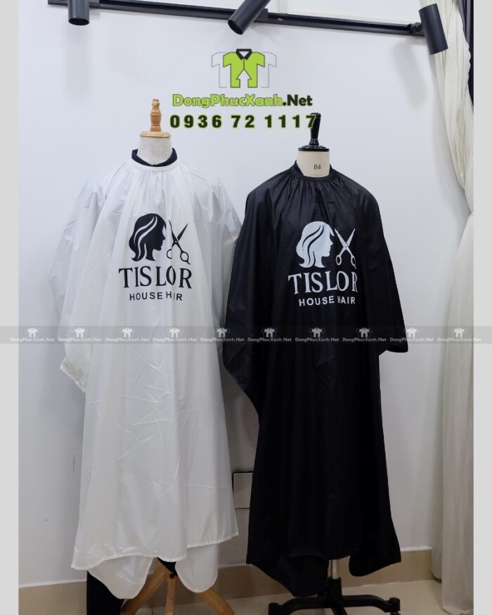 Áo choàng tóc in logo Tislor màu đen và trắng vải dù.