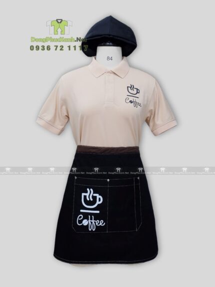 Đồng phục quán cafe gồm áo thun, tạp dề, mũ nhân viên in logo thương hiệu