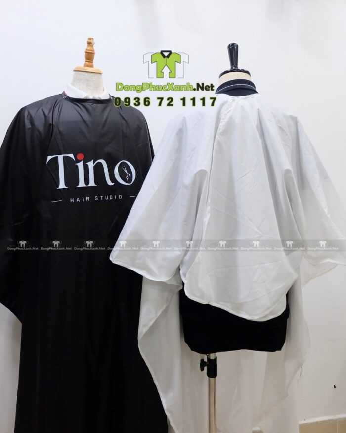Áo choàng tóc in logo Tino màu đen và trắng, chất liệu vải dù