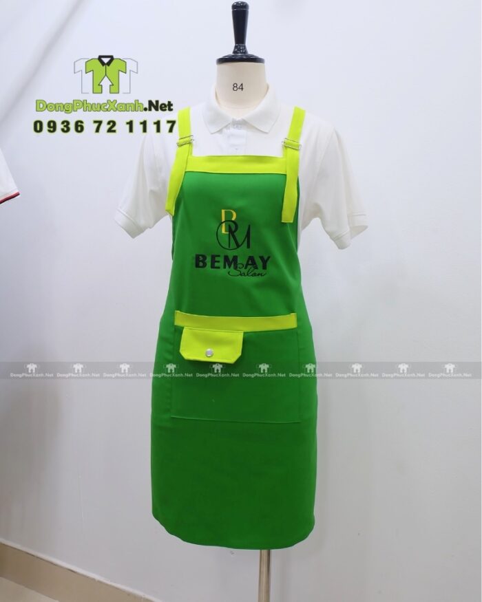 Tạp dề nail Bemay Salon màu xanh lá phối xanh neon thêu logo
