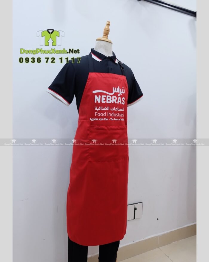 Tạp dề phục vụ màu đỏ vải kaki 65/35 in logo NEBRAS.