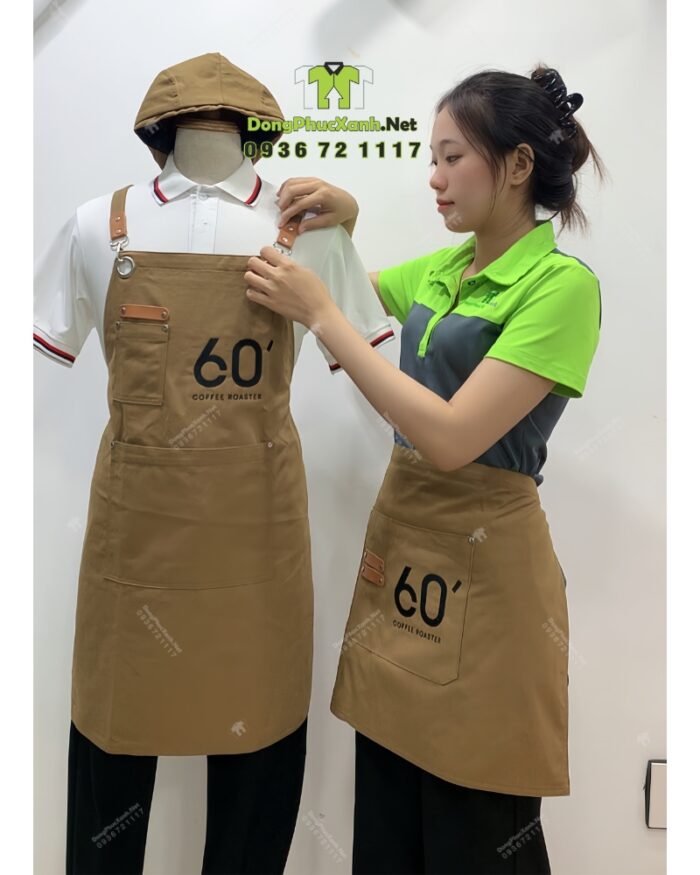 Tạp dề phục vụ vải kaki cotton màu nâu thêu logo 60' Coffee Roaster