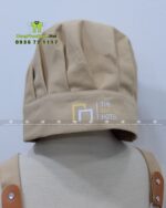 Đồng phục phục vụ The Malibu Hotel gồm tạp dề và nón vải kaki cotton màu be in logo