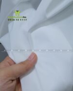 Áo Choàng Cắt Tóc Vải Dù Màu Trắng