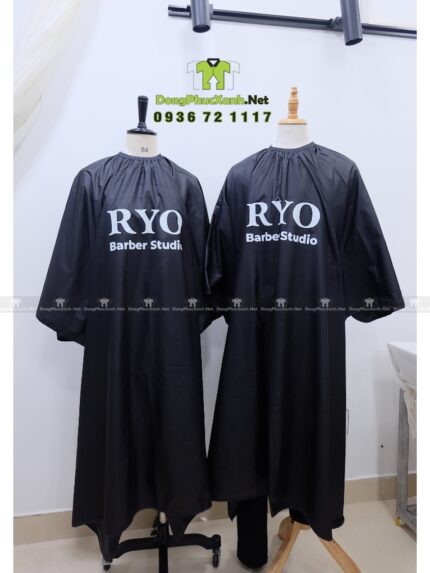 Áo Choàng Tóc Màu Đen Vải Dù Chống Bám Tóc Tốt